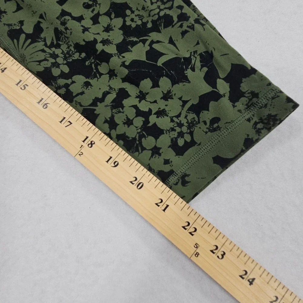 Lululemon Align High Rise Crop Womens 8 Efflorescent Barracks Green Black Yoga